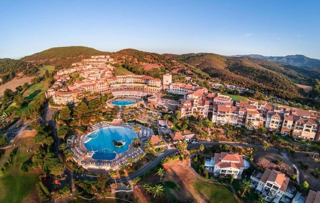 Saint-Raphael- Vue Mer Et Massif De L'Esterel Екстериор снимка