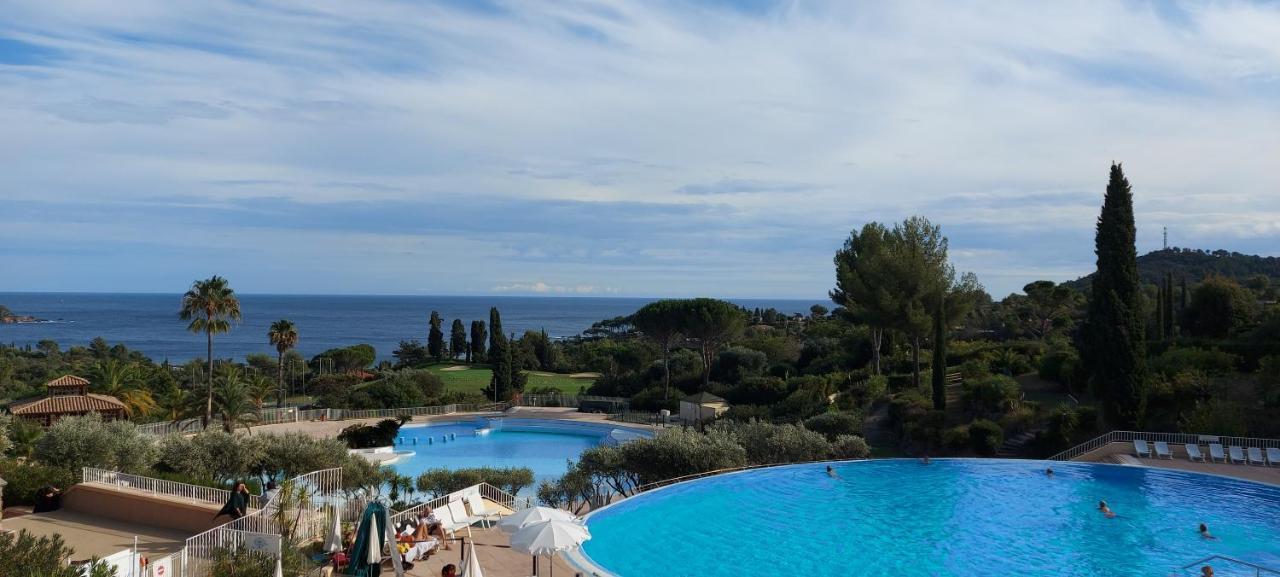 Saint-Raphael- Vue Mer Et Massif De L'Esterel Екстериор снимка
